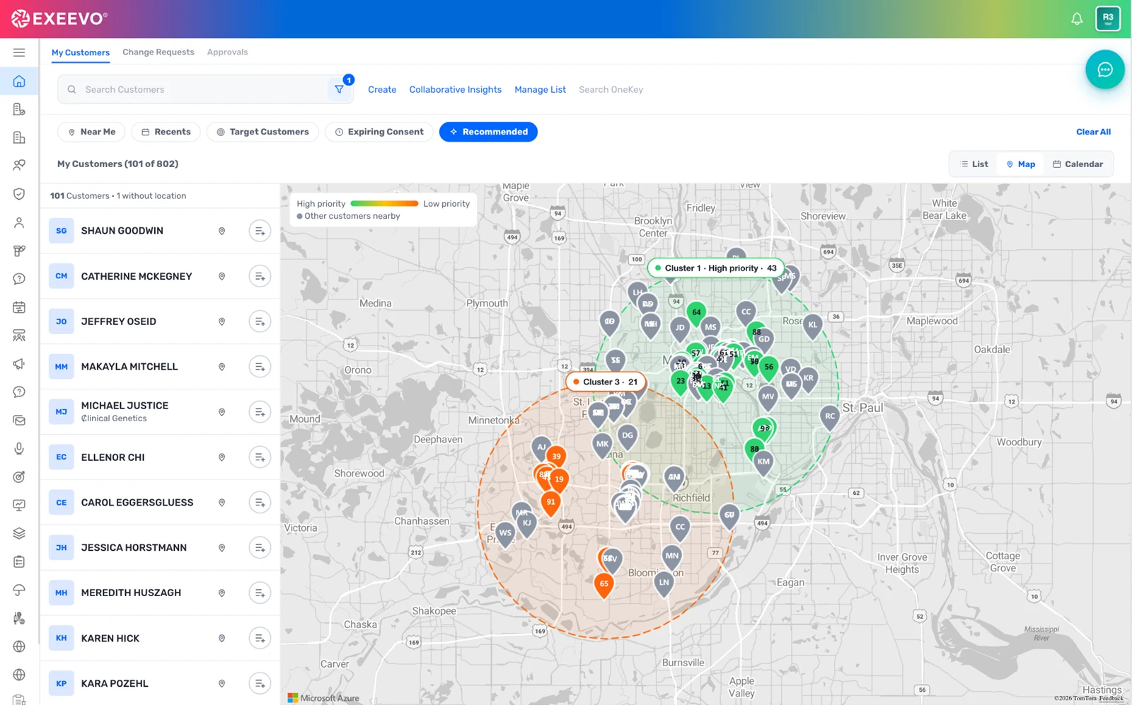 Field Sales screenshot: Recommended customers · priority clusters on the map